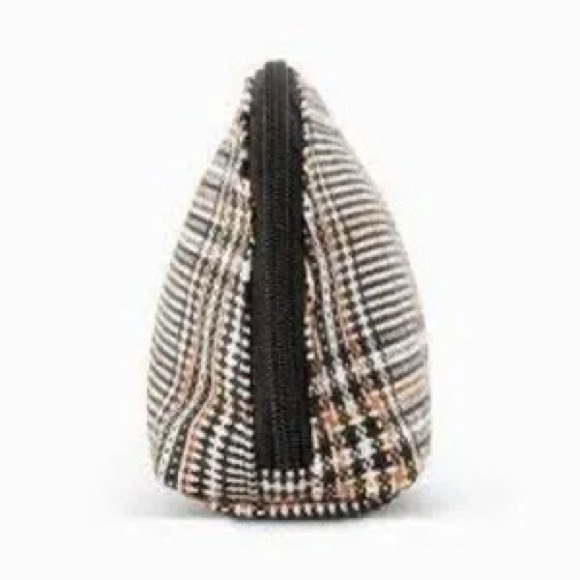 Half Moon Pouch - Picture 2 of 4